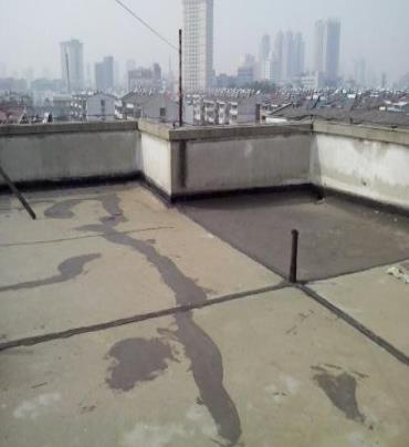 海州漏水维修 楼顶漏水是什么原因，楼顶漏水维修方法是什么?